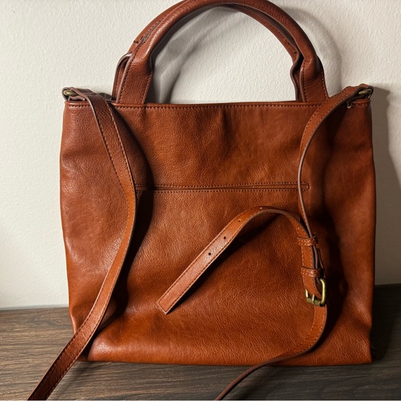 Elegant Brown Vegan Leather Tote Bag - Picture 1 of 6